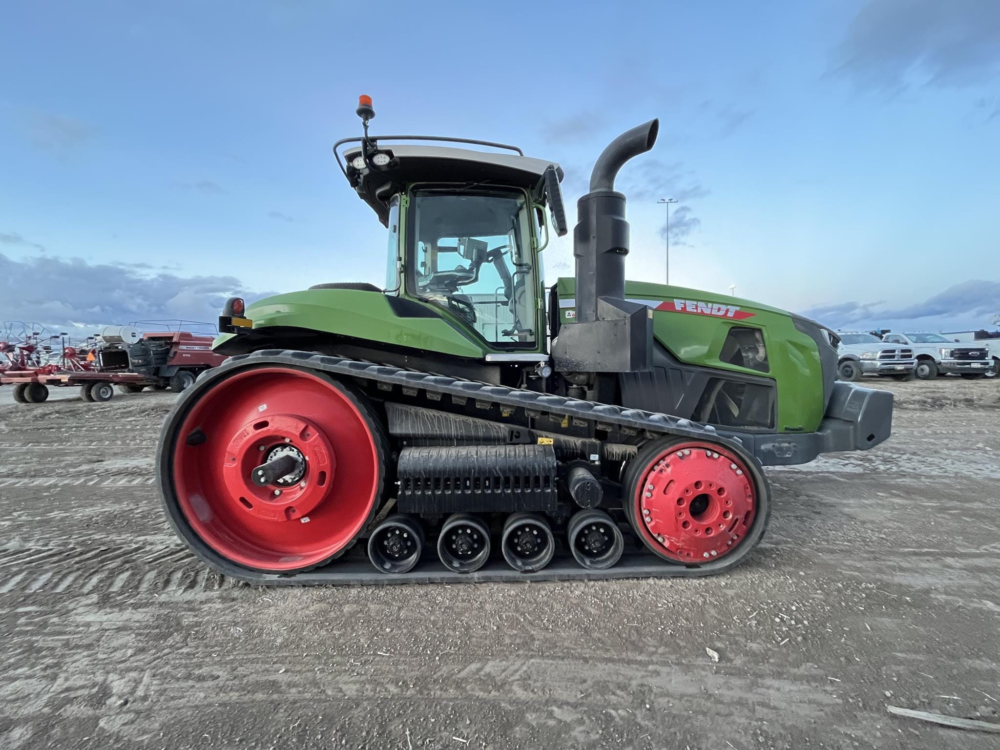 2023 Fendt 1167 Vario MT Equipment Image0