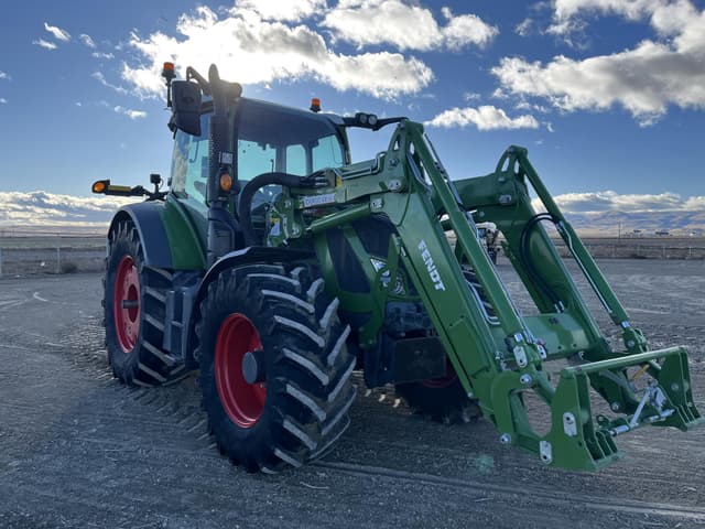 Image of Fendt 513 Vario equipment image 1