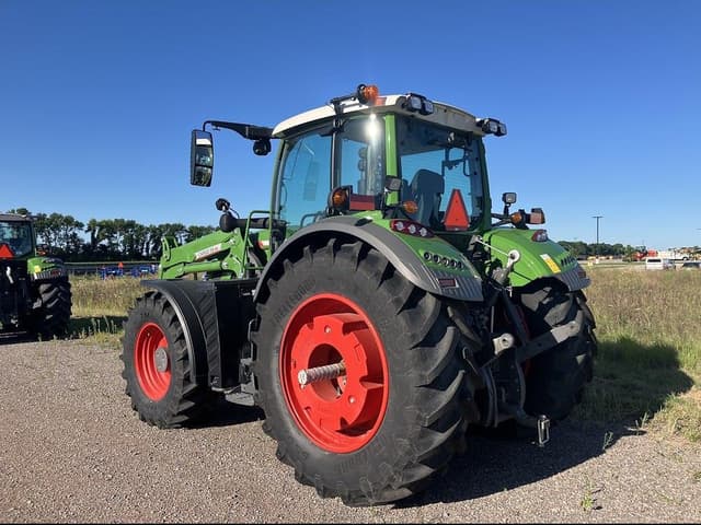 Image of Fendt 714 Vario equipment image 2
