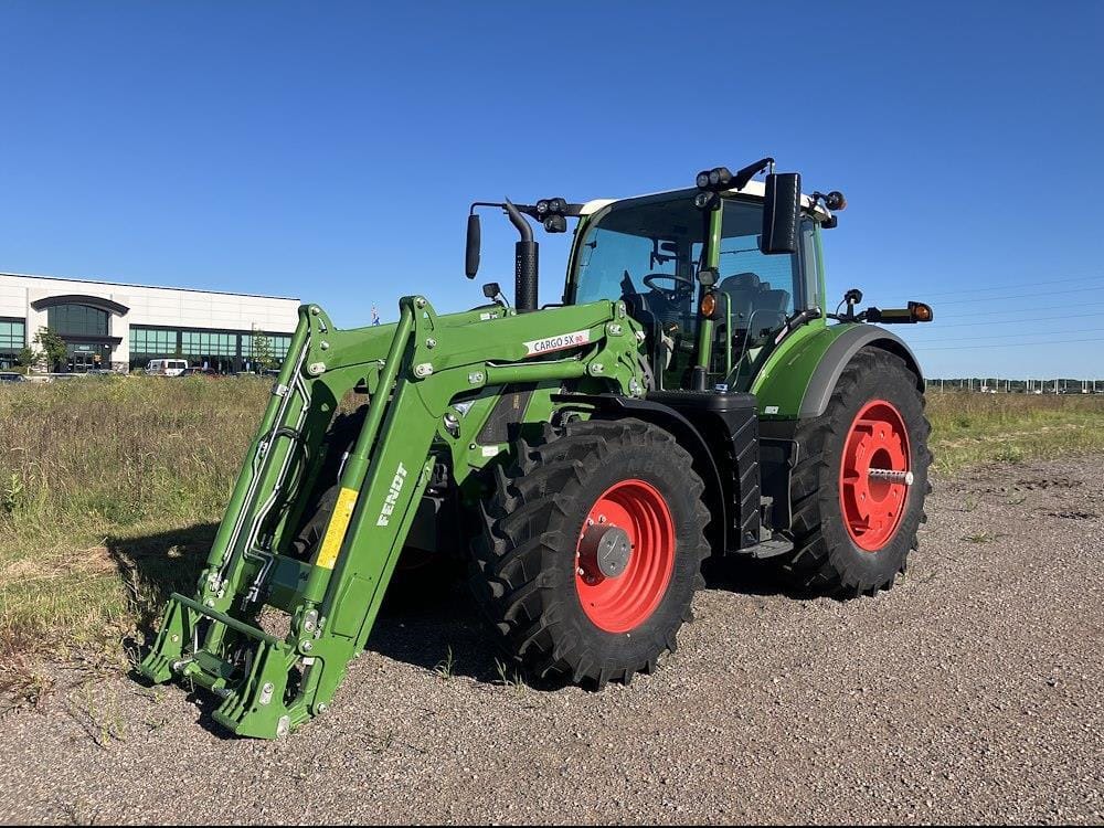 2023 Fendt 714 Vario Equipment Image0