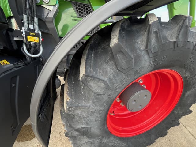 Image of Fendt 716 Vario equipment image 3