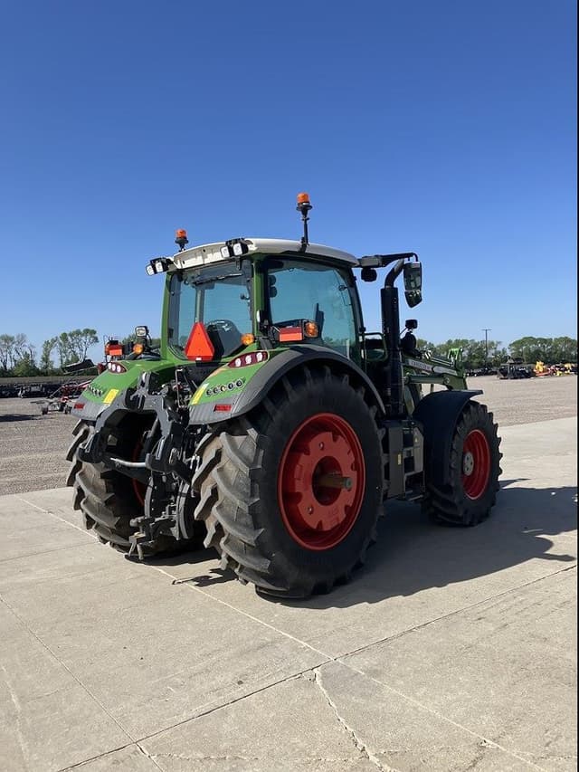 Image of Fendt 718 Vario equipment image 4