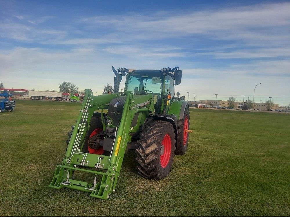 2023 Fendt 718 Vario Equipment Image0