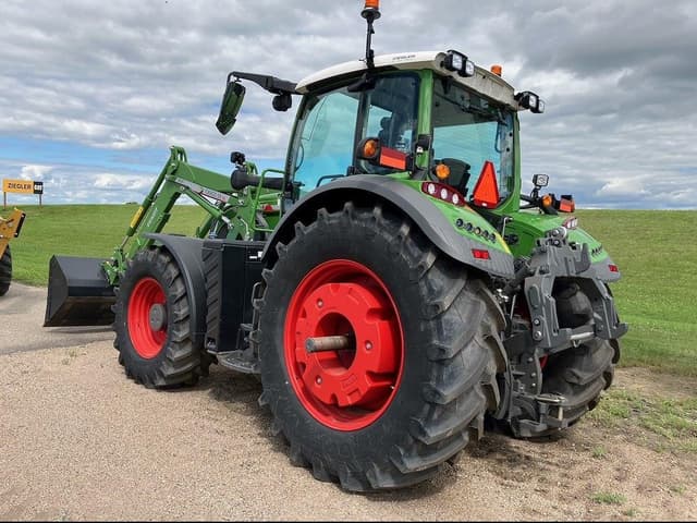 Image of Fendt 718 Vario equipment image 1