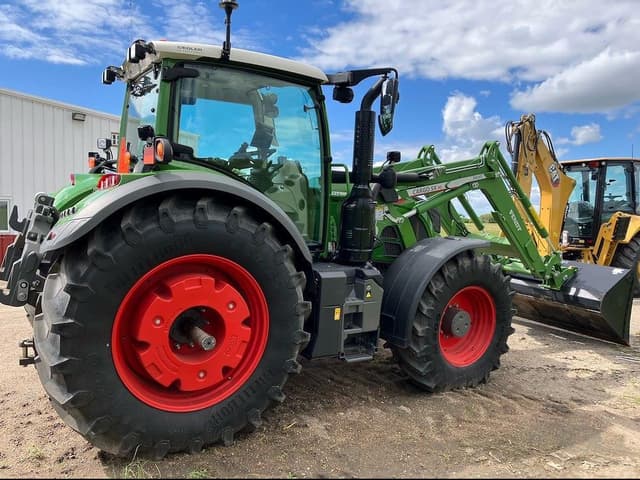 Image of Fendt 718 Vario equipment image 3