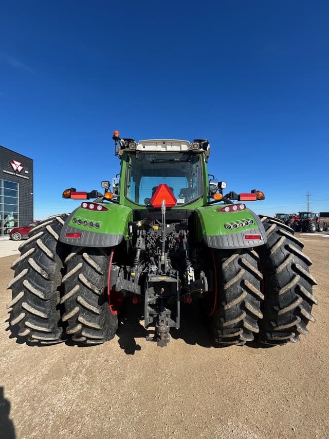Image of Fendt 718 Vario equipment image 1