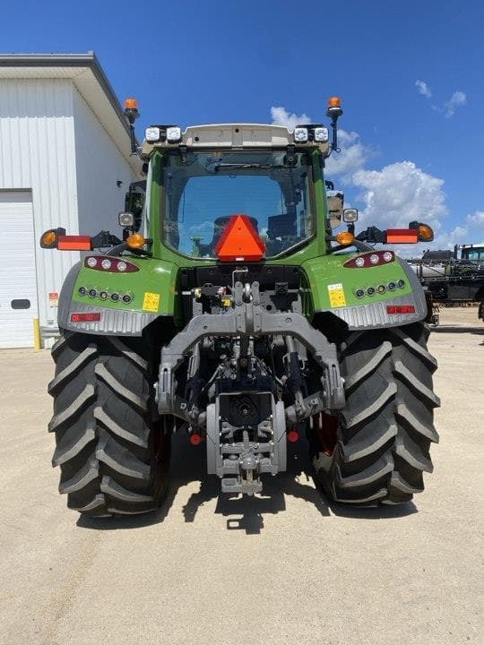 Image of Fendt 718 Vario equipment image 3