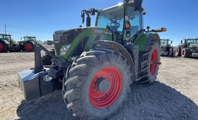 Image of Fendt 724 Vario equipment image 1
