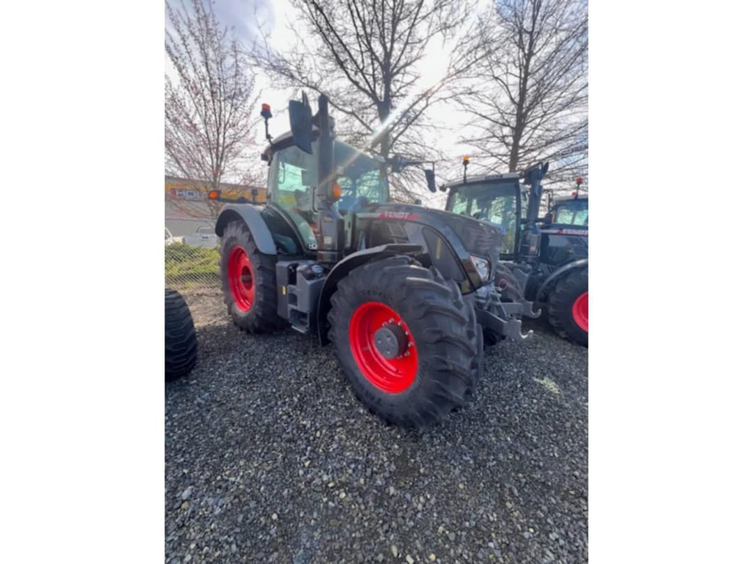 Image of Fendt Favorit 716 Vario Primary image