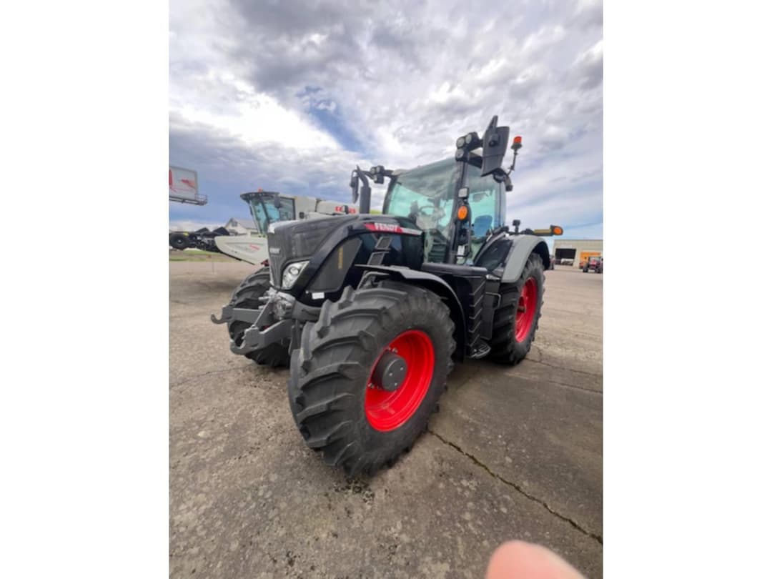 Image of Fendt Favorit 716 Vario Primary image