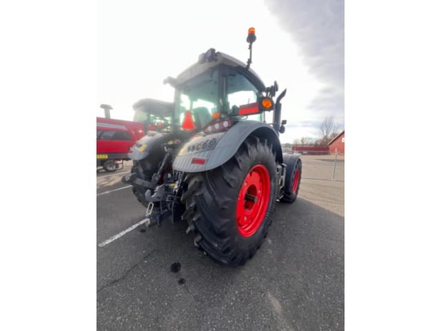 Image of Fendt Favorit 716 Vario equipment image 1