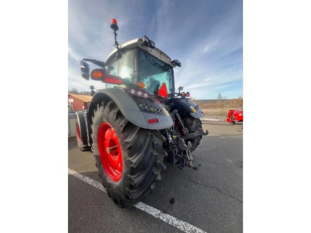Image of Fendt Favorit 716 Vario equipment image 3