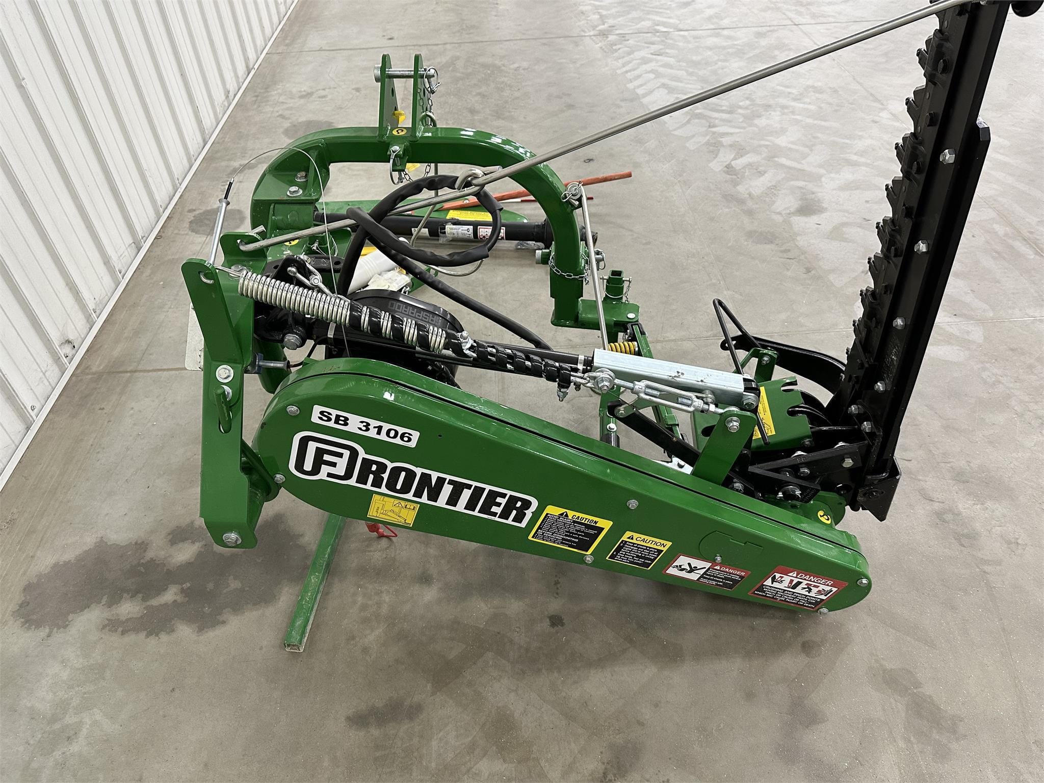 2023 Frontier SB3106 Equipment Image0