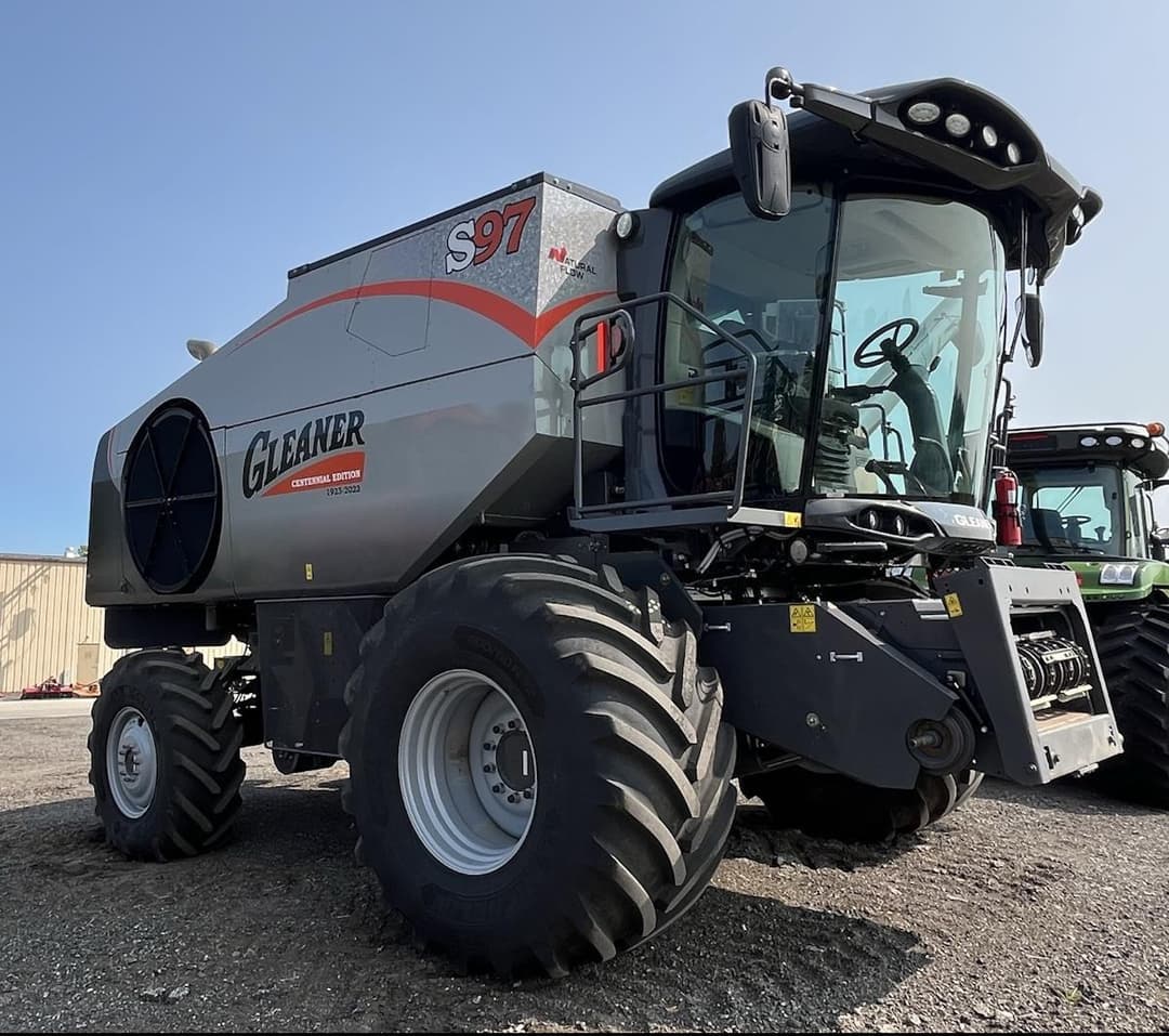 Image of Gleaner S97 Primary image