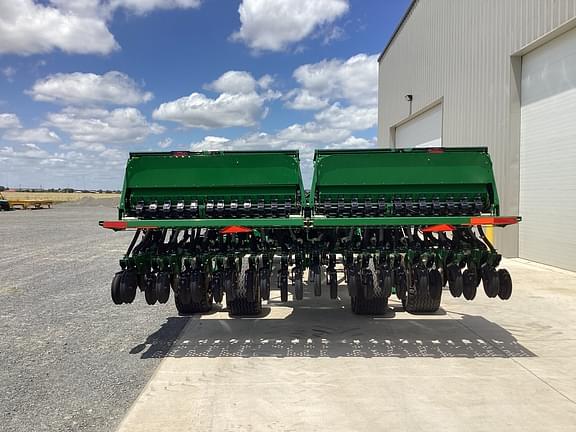 Image of Great Plains BD7600 equipment image 4