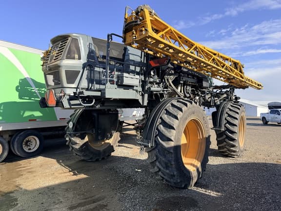 Image of Hagie STS12 equipment image 2