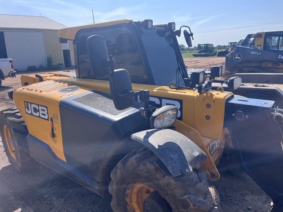 Image of JCB 525-60 equipment image 2