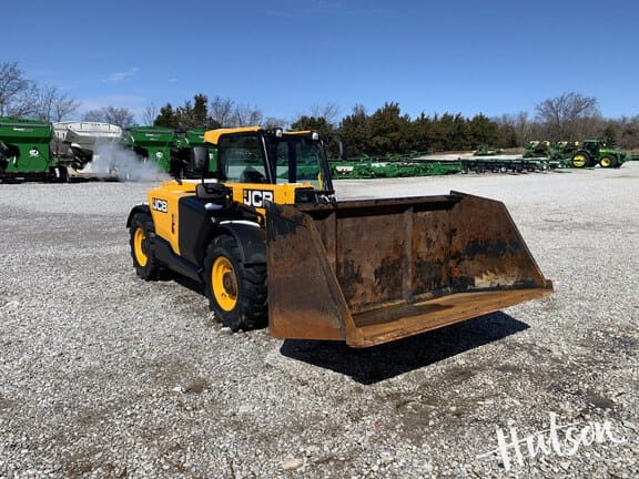 2023 JCB 525-60 Agri Plus Equipment Image0