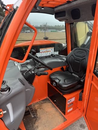 Image of JLG G5-18A equipment image 4