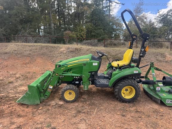 Image of John Deere 1023E equipment image 1