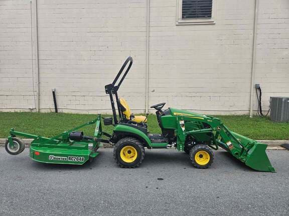 Image of John Deere 1025R equipment image 1
