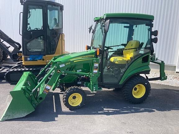 Image of John Deere 1025R equipment image 1