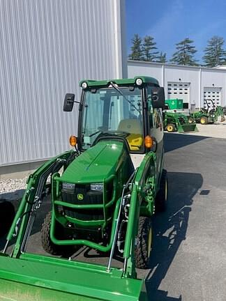 Image of John Deere 1025R equipment image 3