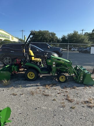 2023 John Deere 1025R Equipment Image0