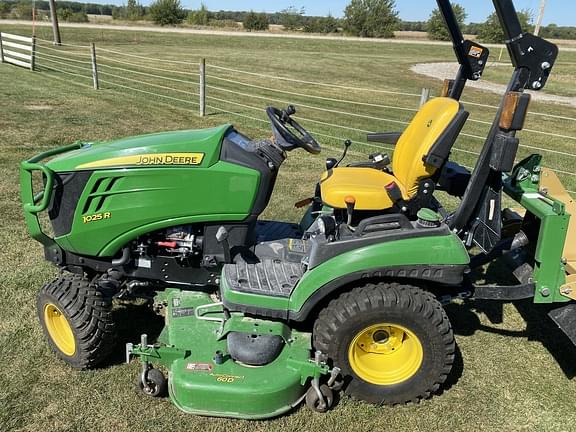 Image of John Deere 1025R equipment image 1