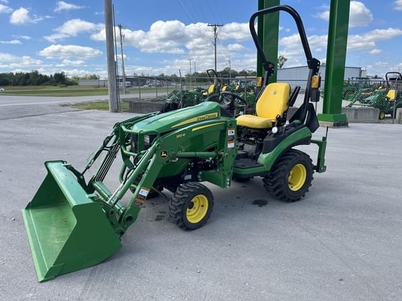 Image of John Deere 1025R equipment image 1
