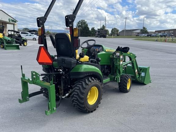 Image of John Deere 1025R equipment image 2