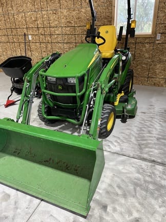 2023 John Deere 1025R Equipment Image0