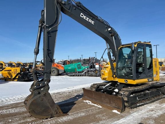 2023 John Deere 135G Equipment Image0