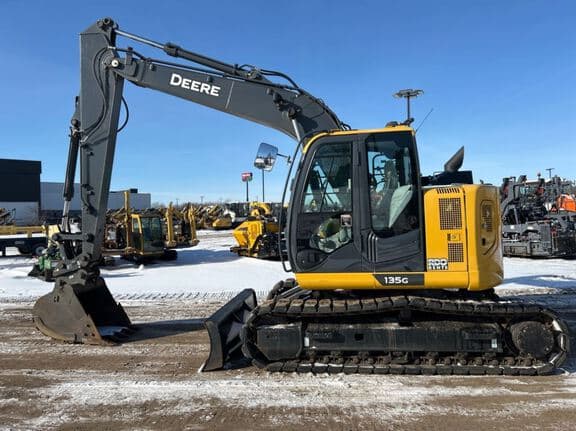 Image of John Deere 135G equipment image 1