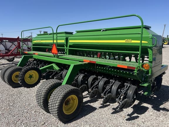 Image of John Deere 1590 equipment image 3