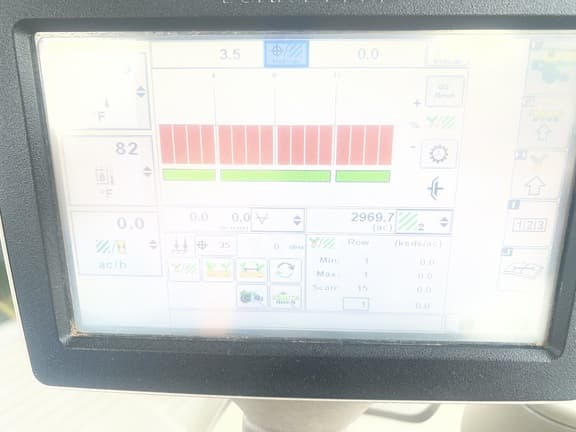 Image of John Deere 1725 equipment image 3