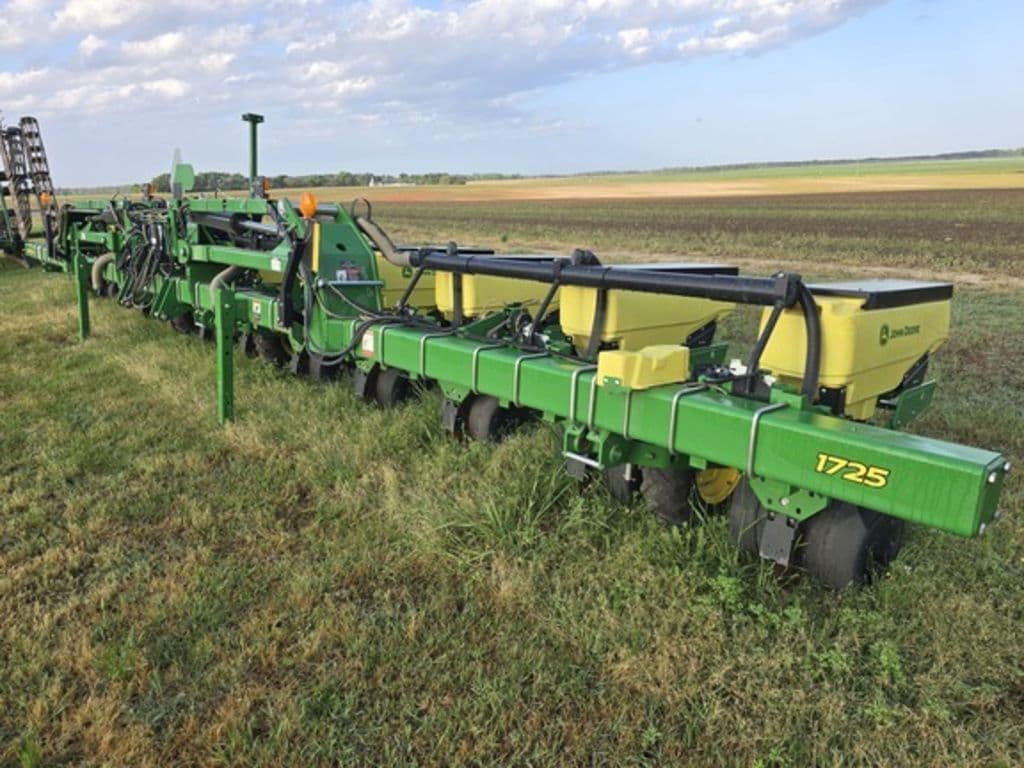 Image of John Deere 1725 Primary image