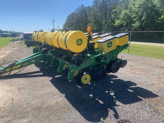 Image of John Deere 1755 equipment image 2