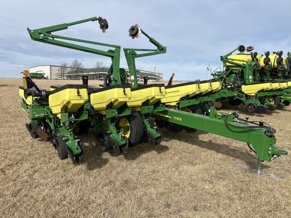 2023 John Deere 1765 Equipment Image0