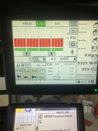 Image of John Deere 1775 equipment image 3