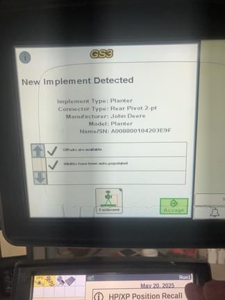 Image of John Deere 1775 equipment image 4