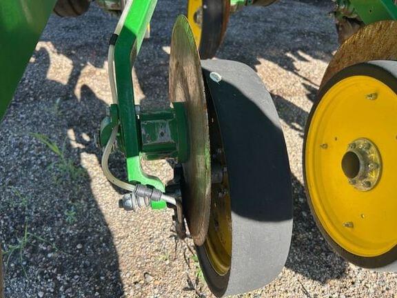 Image of John Deere 1795 equipment image 4