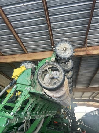 Image of John Deere 1795 equipment image 2