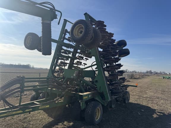 Image of John Deere 1890 equipment image 1