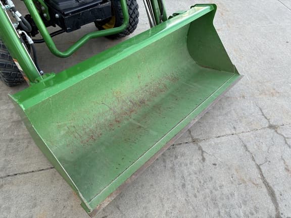 Image of John Deere 2025R equipment image 1