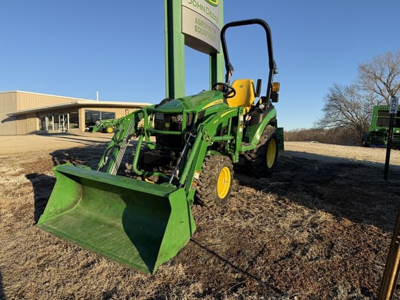 2023 John Deere 2025R Equipment Image0