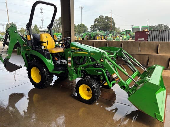 Image of John Deere 2025R equipment image 2