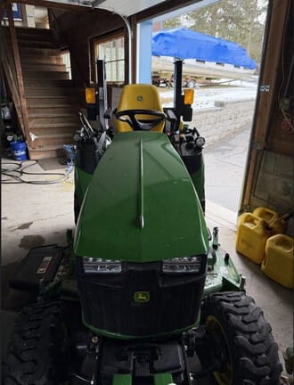 2023 John Deere 2025R Equipment Image0