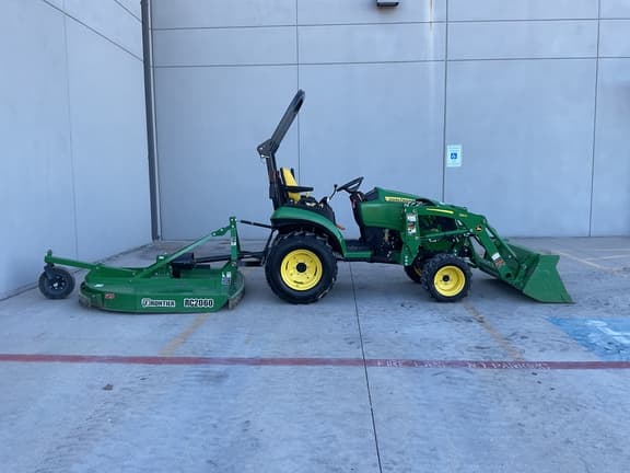 Image of John Deere 2025R equipment image 1
