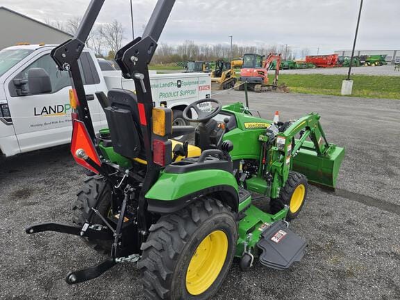 2023 John Deere 2025R Equipment Image0